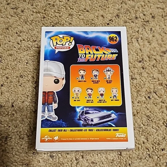 Pop Back to the Future Marty in Future Outfit Vinyl Figure - Picture 5 of 8